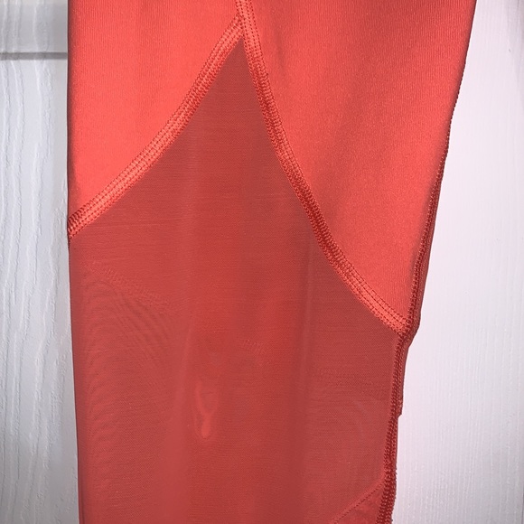 Victoria’s Secret Orange Coral Total Knockout Sport Leggings - Picture 5 of 8